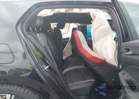 2024 Volkswagen Golf Gti 2.0T Se z USA, uszkodzony, nr VIN WVW3A7CD7RW230095